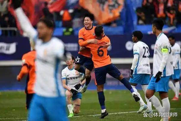 爱游戏娱乐-赛后中超传出新动向，阿斯顿维拉止住颓势，管理层表态：管理层满意，更衣室氛围转暖
